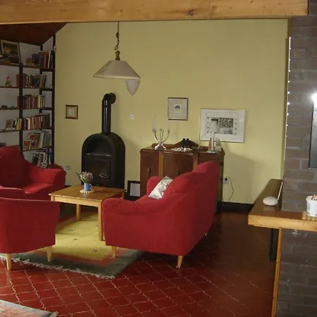 Σπίτι διακοπών Charming House In With Garden