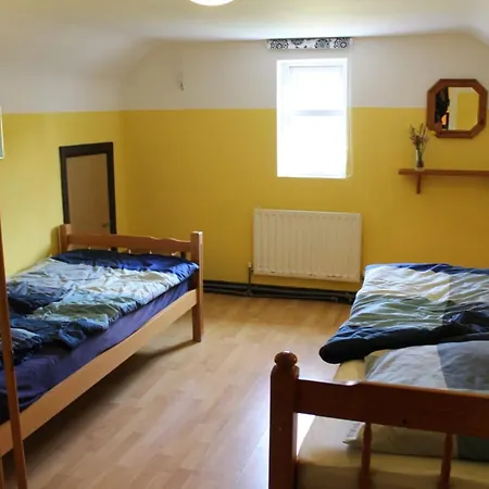 Charming House In With Garden Σπίτι διακοπών *