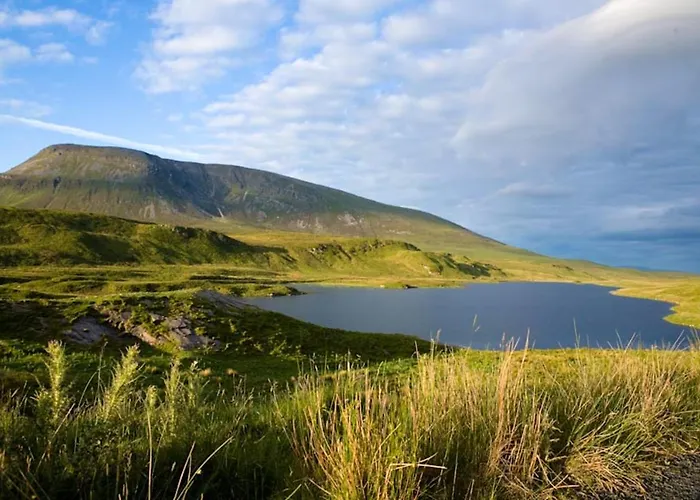 Charming House In With Garden * Laghy