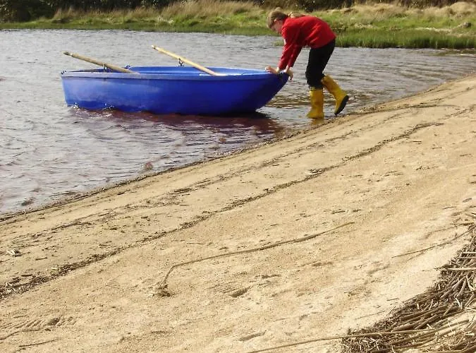 Charming House In With Garden * Laghy