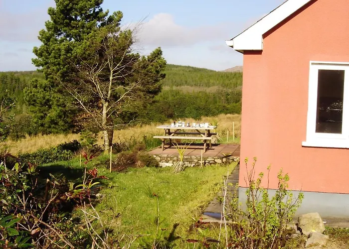 Charming House In With Garden Holiday home *